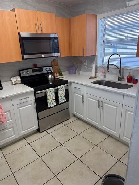 Property Photo: 4745 NW 9th Dr 4745 FL 33317