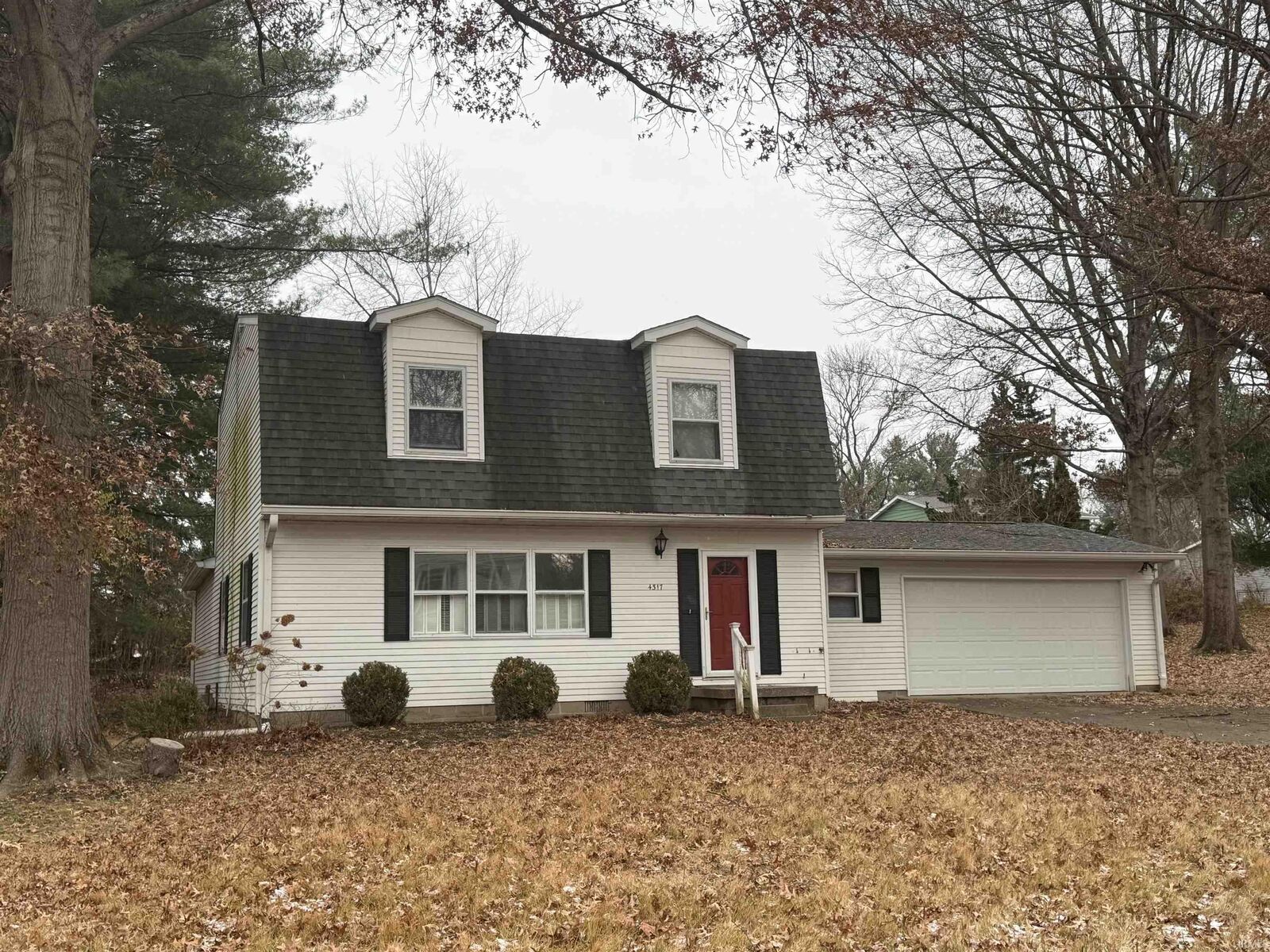 Property Photo: 4317 E Wembley Court IN 47408