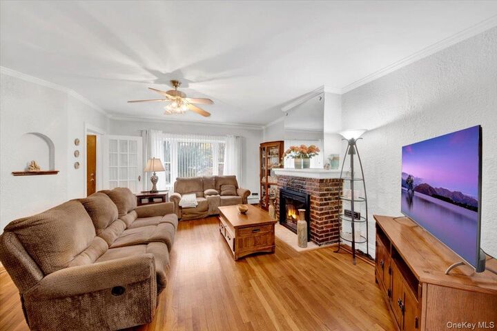 Property Photo: 2529 Westervelt Avenue NY 10469