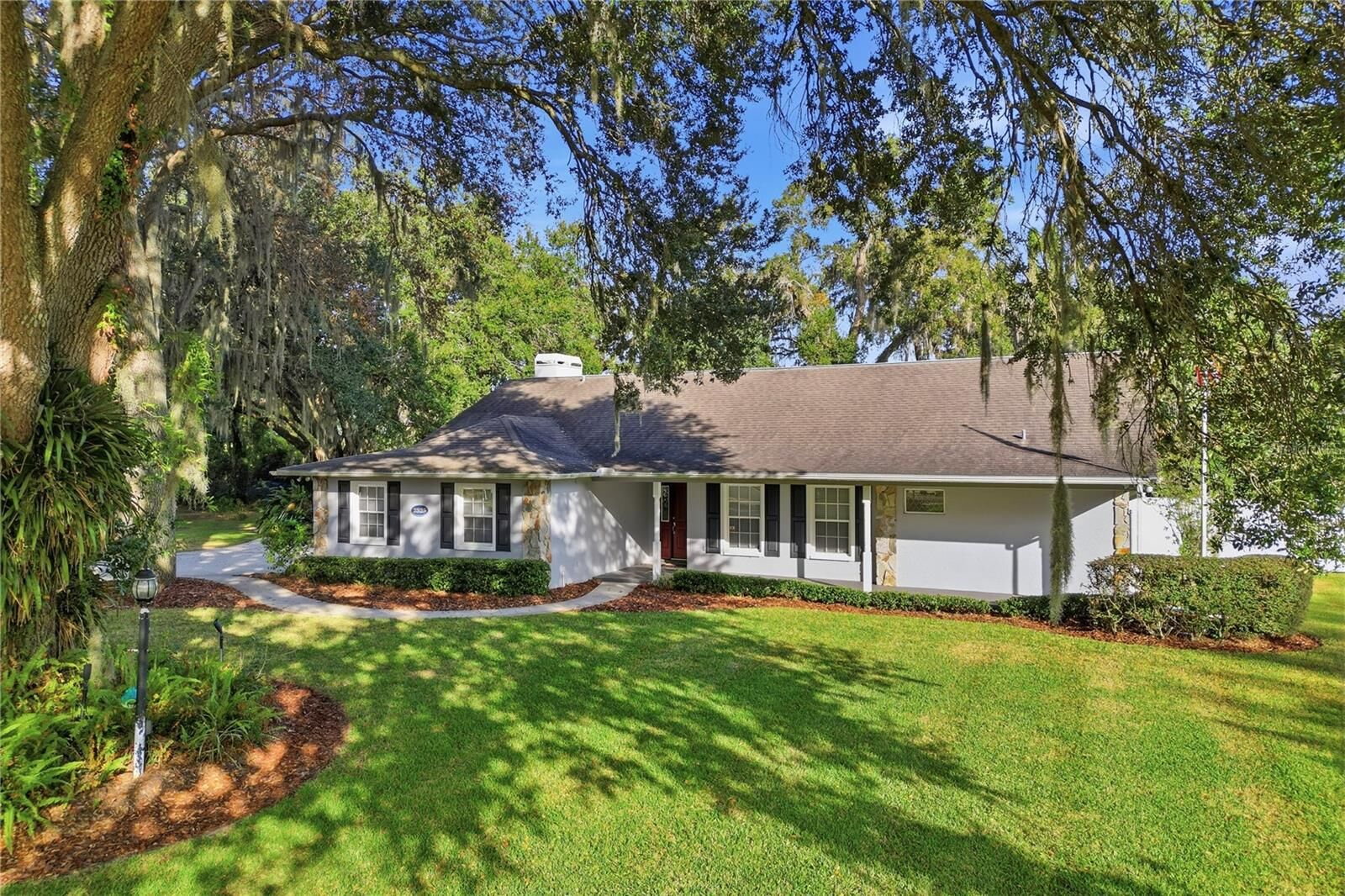 Property Photo: 2535 Sleepy Hollow Lane FL 33810