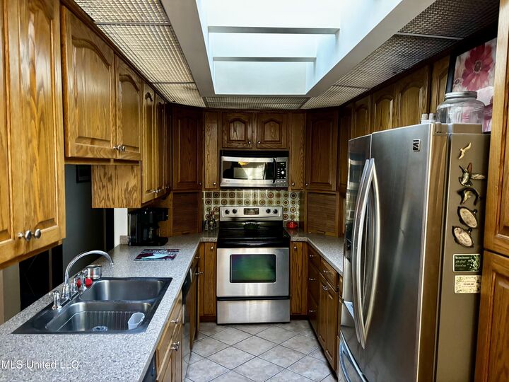 Property Photo:  1832 Seacrest Drive  MS 39553 