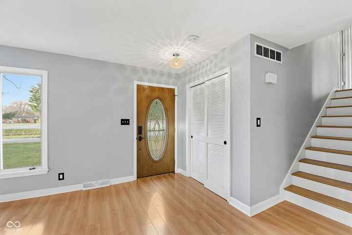 Property Photo:  2704 Lakewood Drive N  IN 46280 