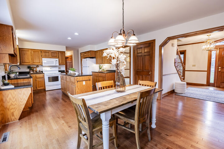 Property Photo:  S50w23510 Woodchuck Ln  WI 53189 