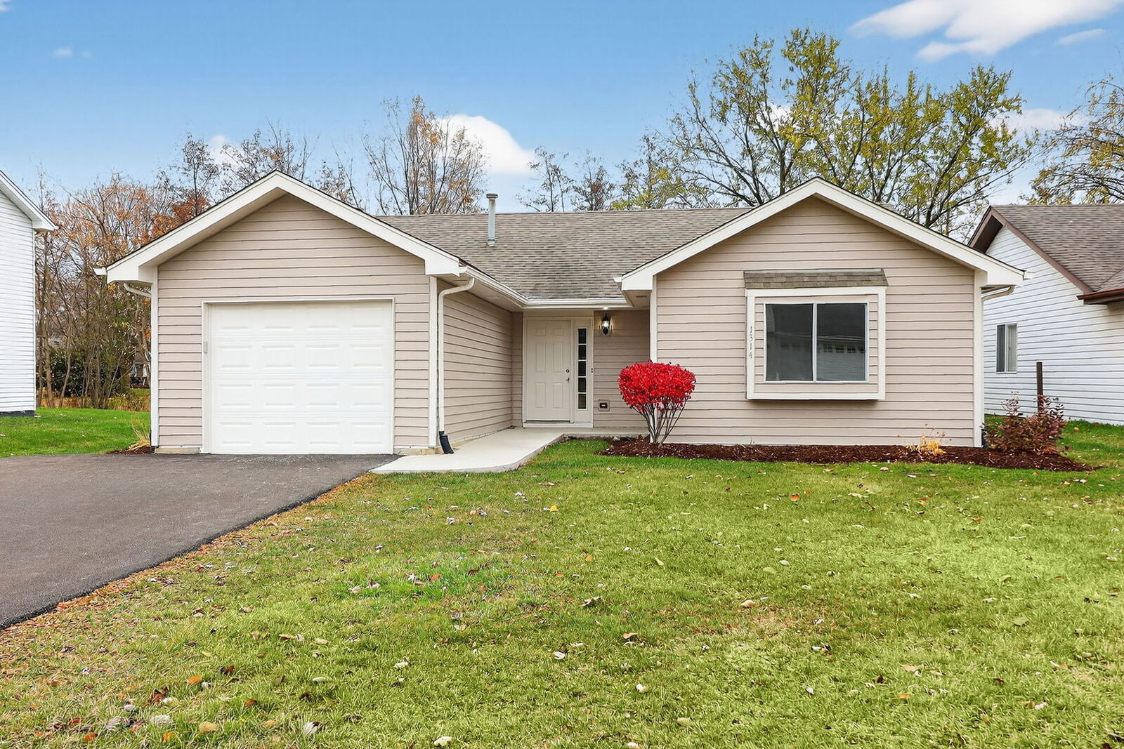 Property Photo:  1314 Haverhill Circle  IL 60563 