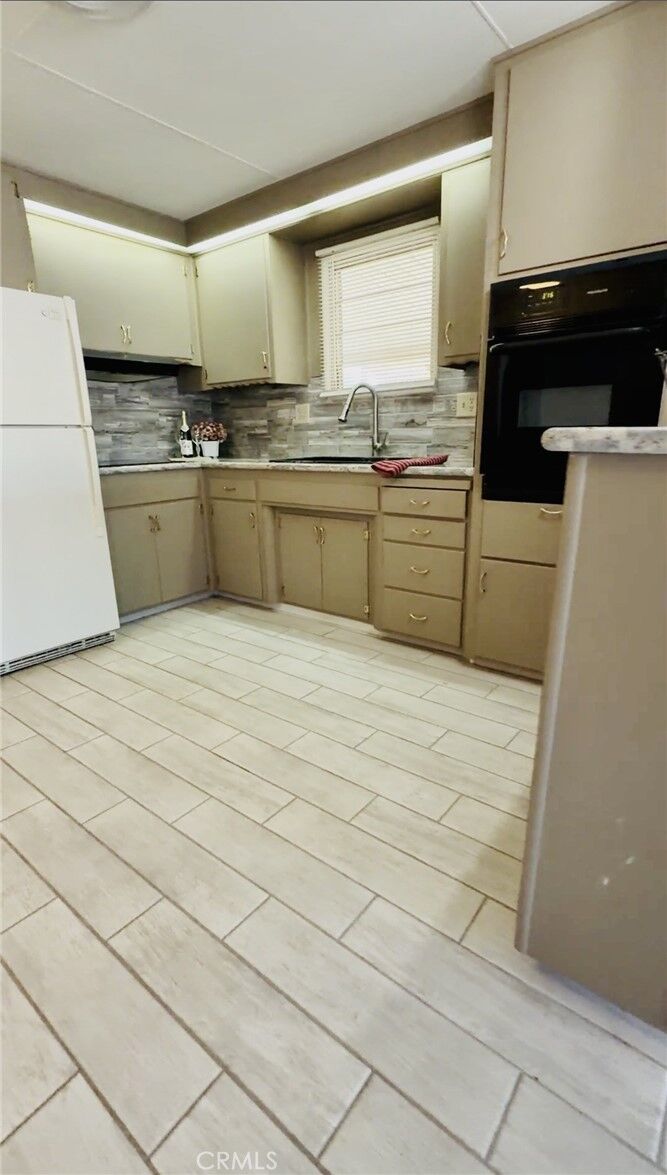 Property Photo:  690 Santa Clara  CA 92543 