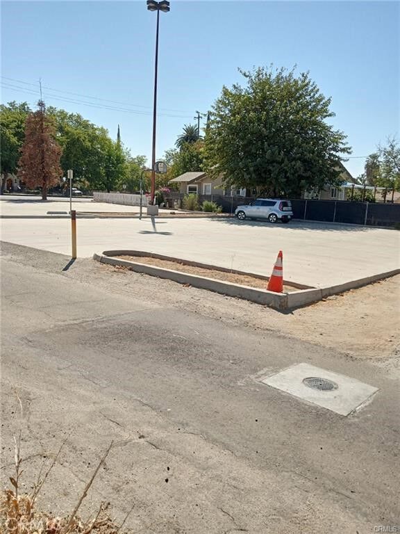 Property Photo:  1810 Baker Street  CA 93305 