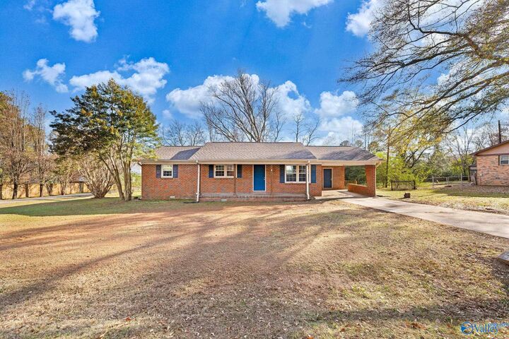 Property Photo: 604 Douglas Drive NW AL 35640