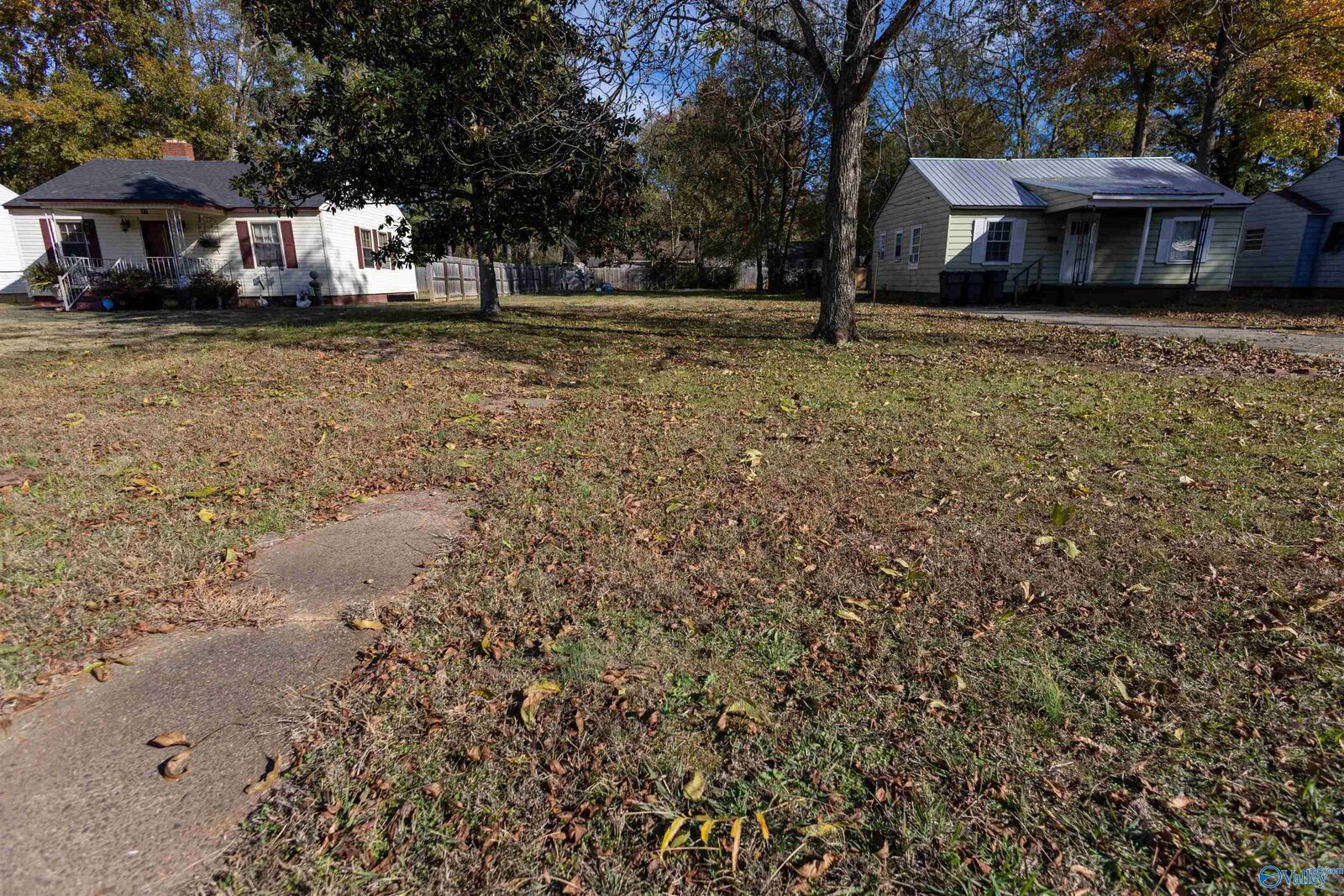 Property Photo:  210 8th Avenue NW  AL 35601 