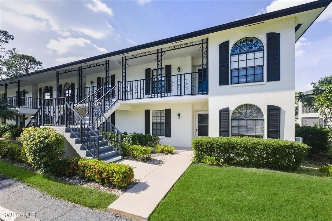 Property Photo:  801 Augusta Boulevard 4  FL 34113 