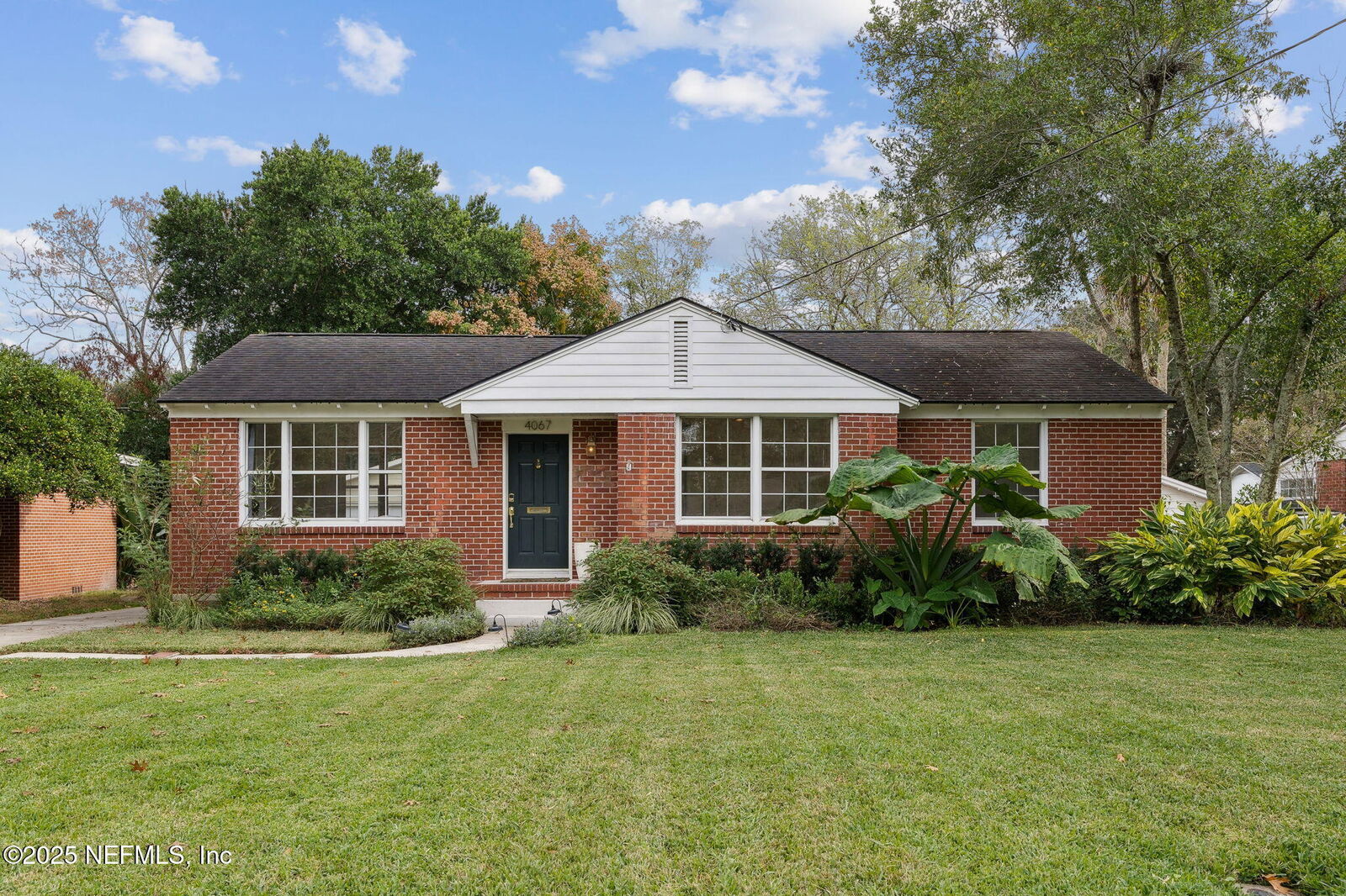 Property Photo:  4067 London Road  FL 32207 