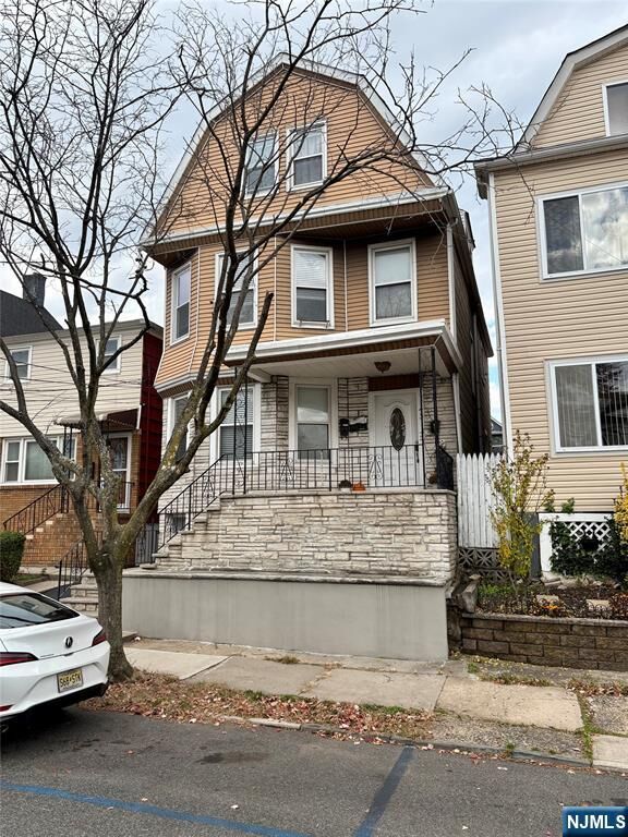 Property Photo:  143 Elm Street 2  NJ 07032 