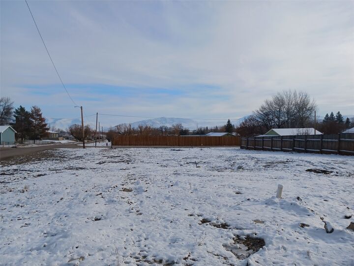 Property Photo:  315 North Road  MT 59845 