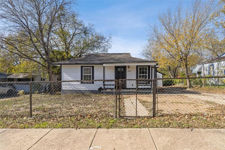 Property Photo:  4816 Foard Street  TX 76119 
