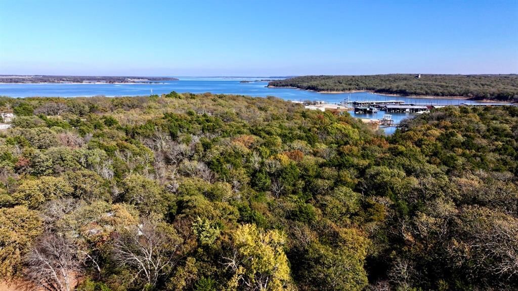 Property Photo:  89 Griffin Place Drive  TX 75076 