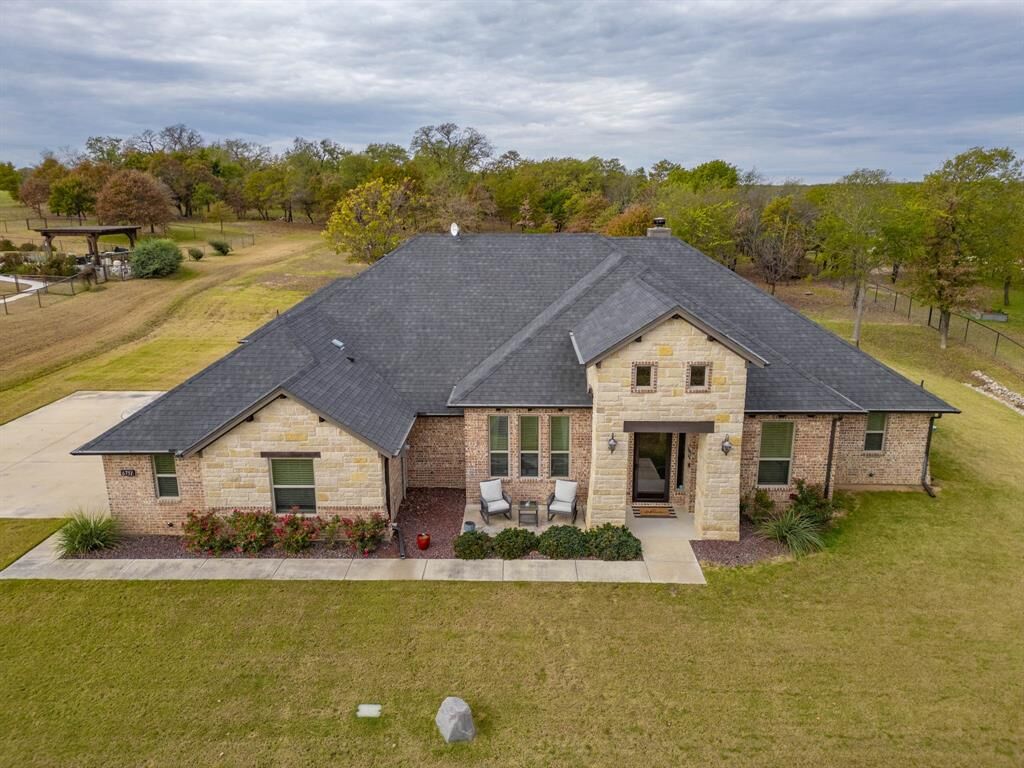 Property Photo:  6751 Weiland Road  TX 76088 