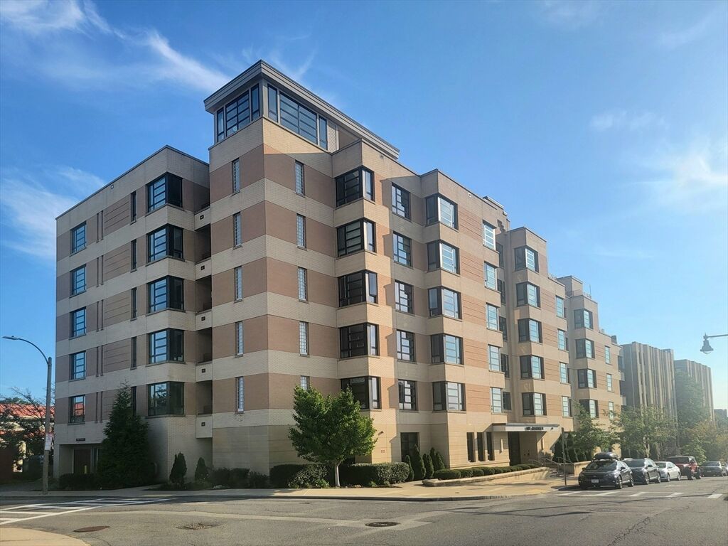 Property Photo: 1650 Commonwealth Ave 304A MA 02135