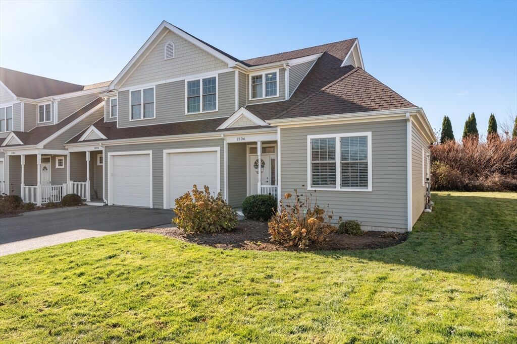 Property Photo:  70 Endicott 1306  MA 02062 