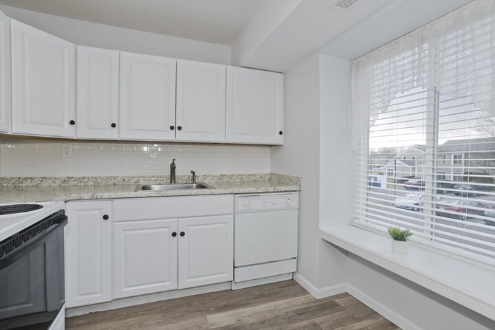 Property Photo: 286 Nassau Dr 286 MA 01129