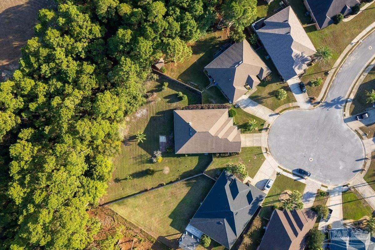 Property Photo: 1535 Brigaten Ct FL 32563