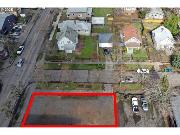 Property Photo:  8500 SE 17th Ave  OR 97202 