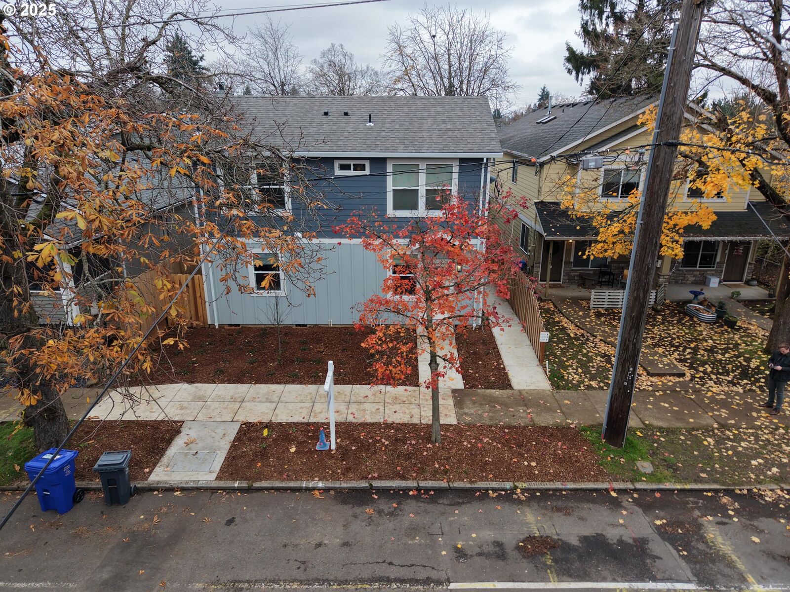 Property Photo: 6537 SE Woodstock Blvd OR 97206