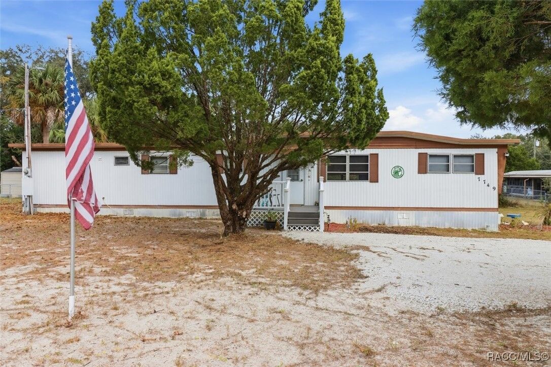 Property Photo: 7749 W Chassahowitzka Street FL 34448