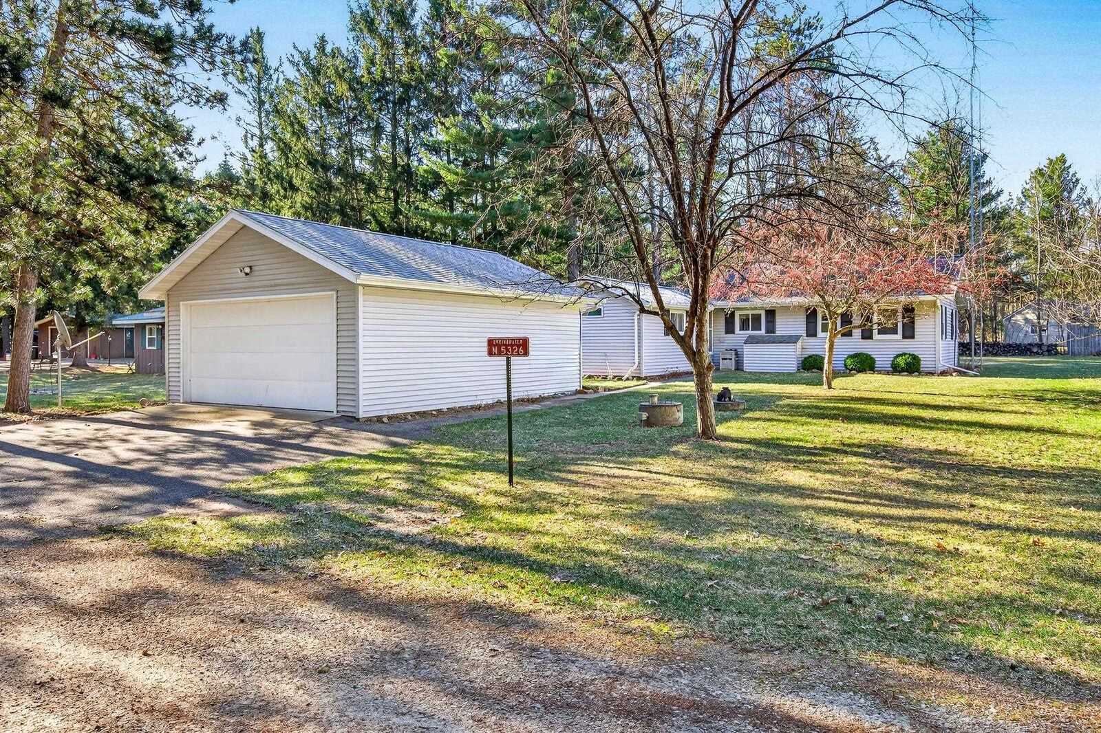 Property Photo:  N5326 Ronaldson Drive  WI 54984 