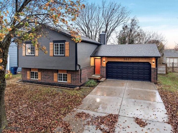 Property Photo:  2501 N Beacon Hill  KS 67220 