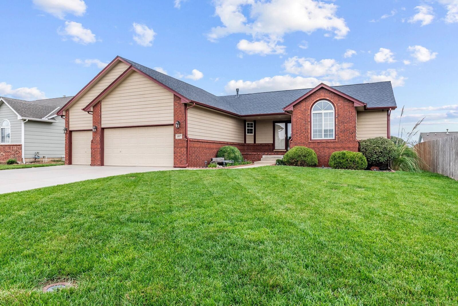 Property Photo:  4517 S Doris Ct  KS 67215 