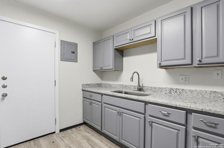 Property Photo: 151 Moss Valley TX 78227