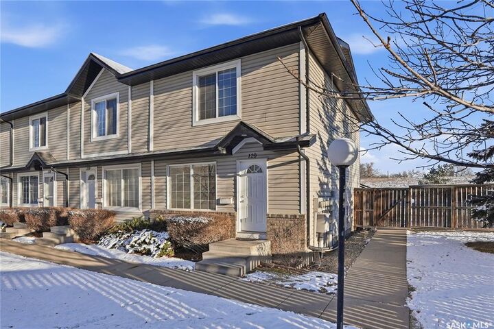 Property Photo: 103 Rutherford Crescent 120 SK S7N 4X9