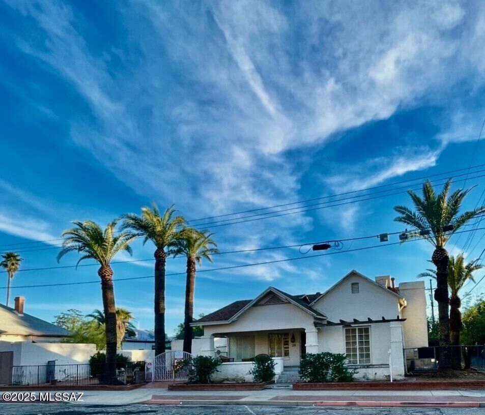 Property Photo:  28 E 15th Street  AZ 85701 