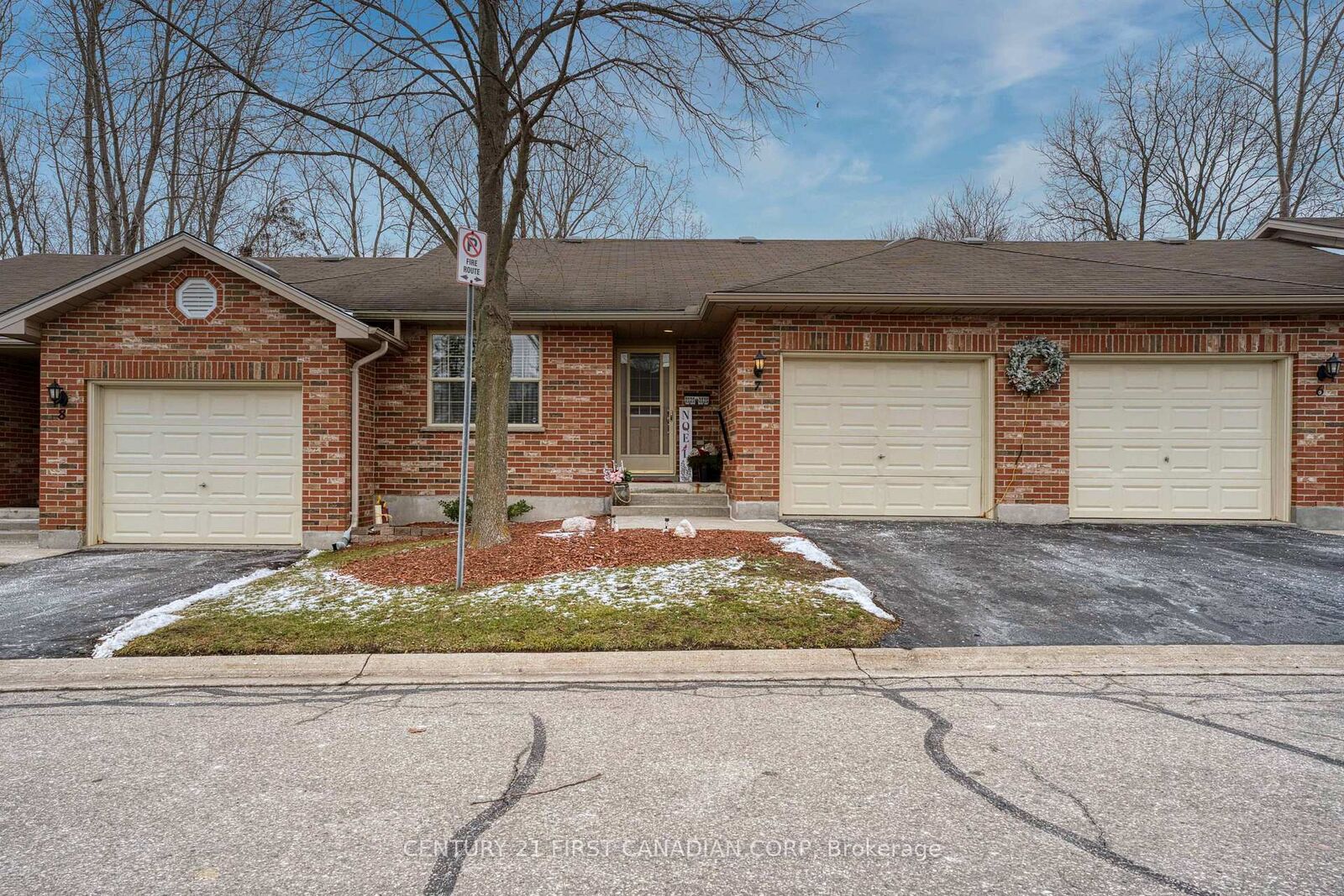 Photo de la propriété: 80 Centre Street 7 ON N6J 1T5