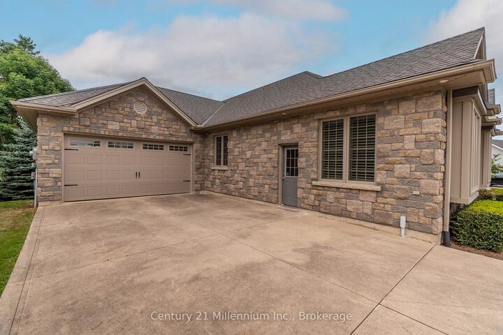 6 Glen Abbey Court  Meaford ON N4L 1Y4 photo