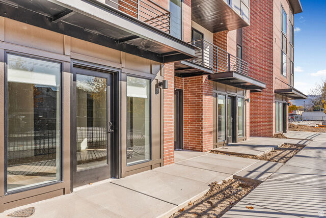 Property Photo: 598 E Betsey Cv S 19 UT 84107