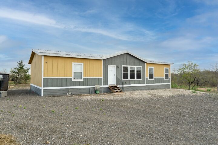 Property Photo:  3882 Dry Creek Road  TX 78644 