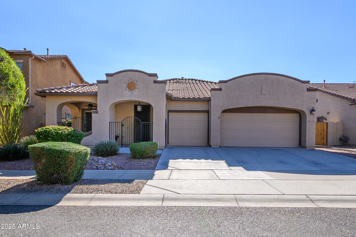 Property Photo:  16035 W Clinton Street  AZ 85379 