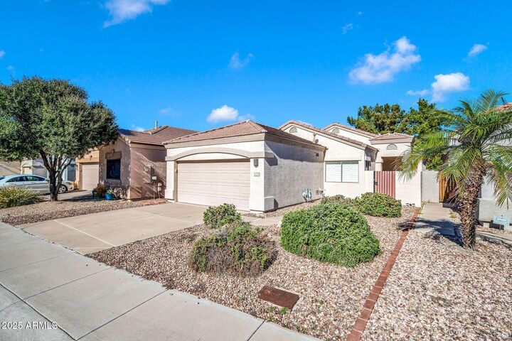 Property Photo: 3228 E Fremont Road AZ 85042