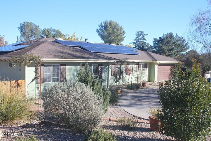 Property Photo:  550 W Black Hills Drive  AZ 86324 