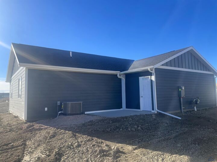 Property Photo: 444 Nighthawk Dr SD 57719