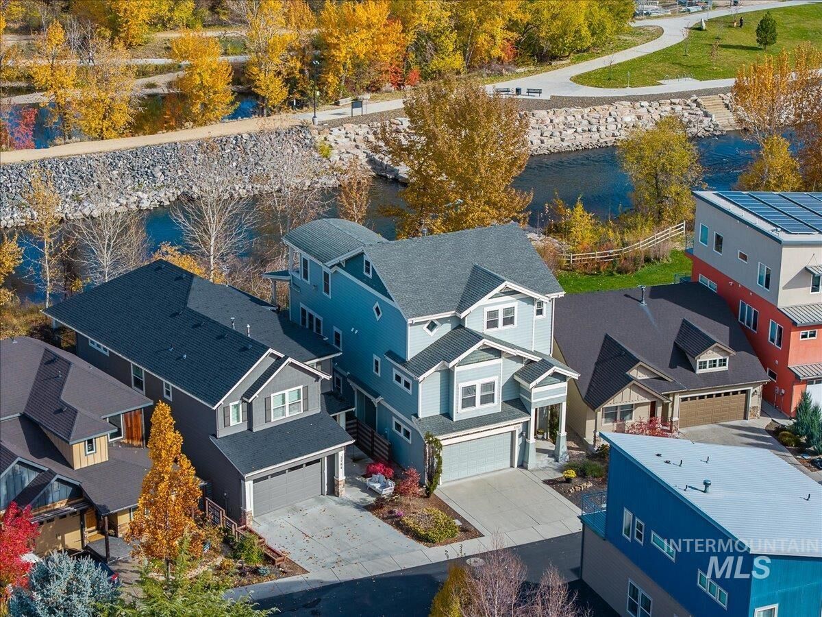 Property Photo:  3772 N Willowbar Ln  ID 83714 