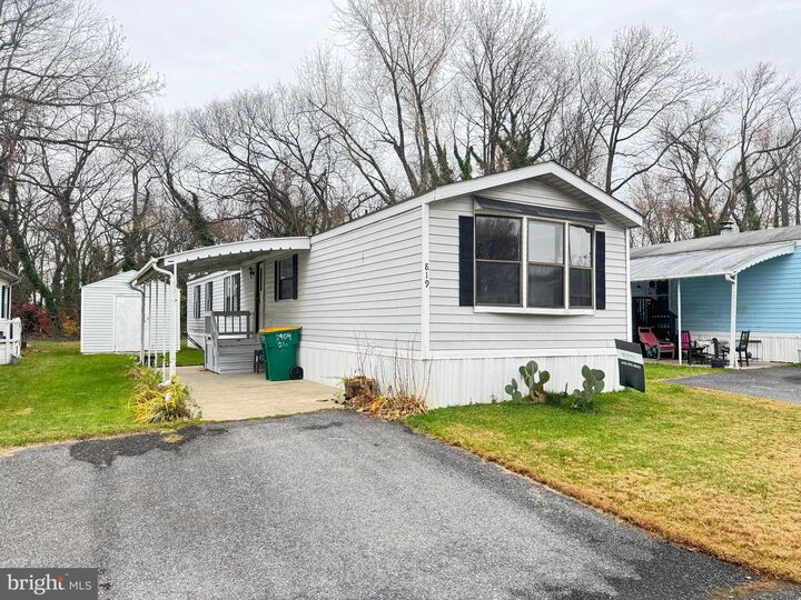 Property Photo:  819 Leswood  MD 21222 
