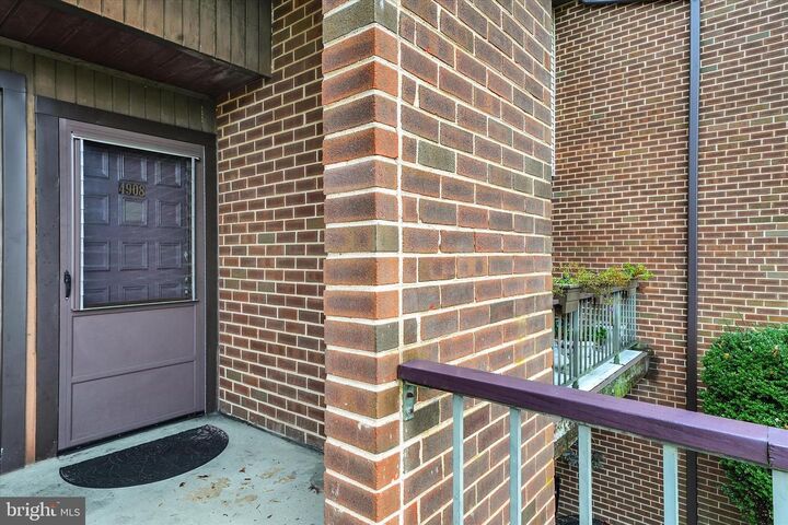 Property Photo: 4908 W Brigantine Court DE 19808