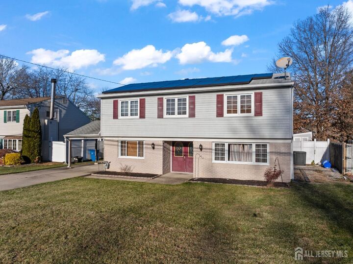 Property Photo:  22 Sycamore Drive  NJ 08857 