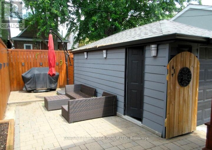 Property Photo:  46 Mahoney Avenue  ON M6M 2H4 