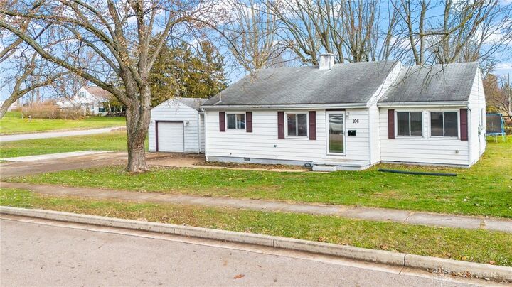Property Photo:  106 Grosbeck Street  OH 45377 