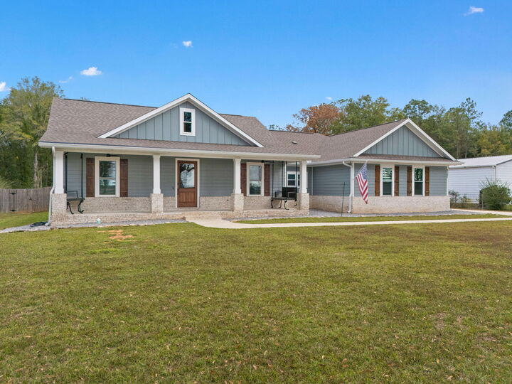 Property Photo:  5157 Griffith Mill Road  FL 32564 