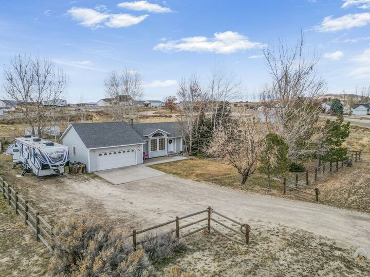 Property Photo: 196 Viewcrest Drive NV 89815