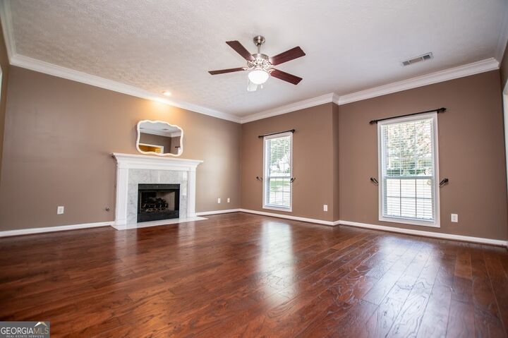 Property Photo:  955 Pointers Way  GA 30043 