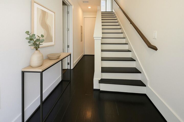 Property Photo:  2401 Crawford Street C2a  TX 77004 